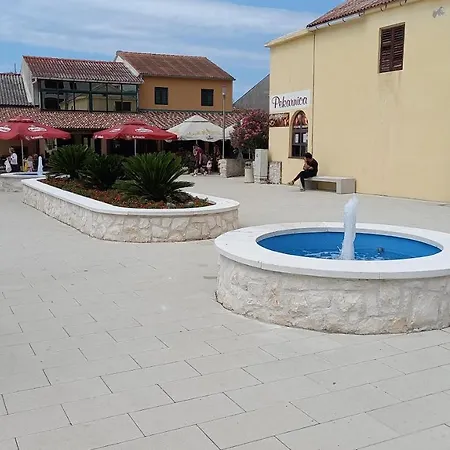 Apartman Radicevic Apartment Povljana